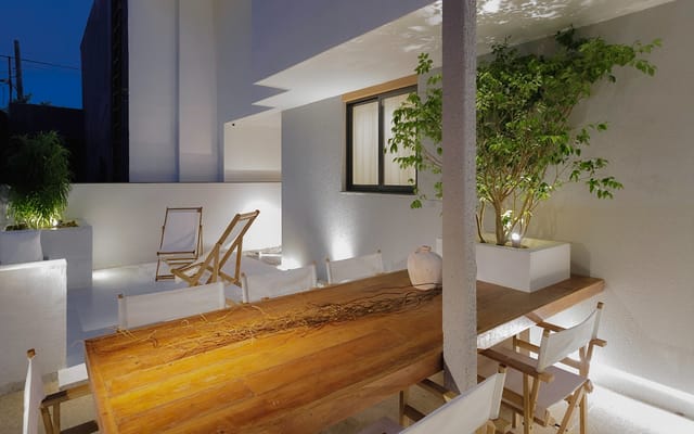 Deck de convivência da piscina do Américas 19, no Recreio